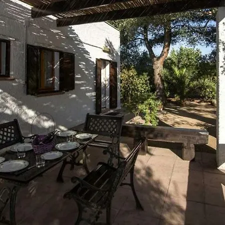 Sleeps 4 Pool Air Con * Alghero