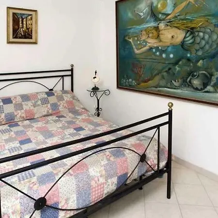 Sleeps 4 Pool Air Con Alghero